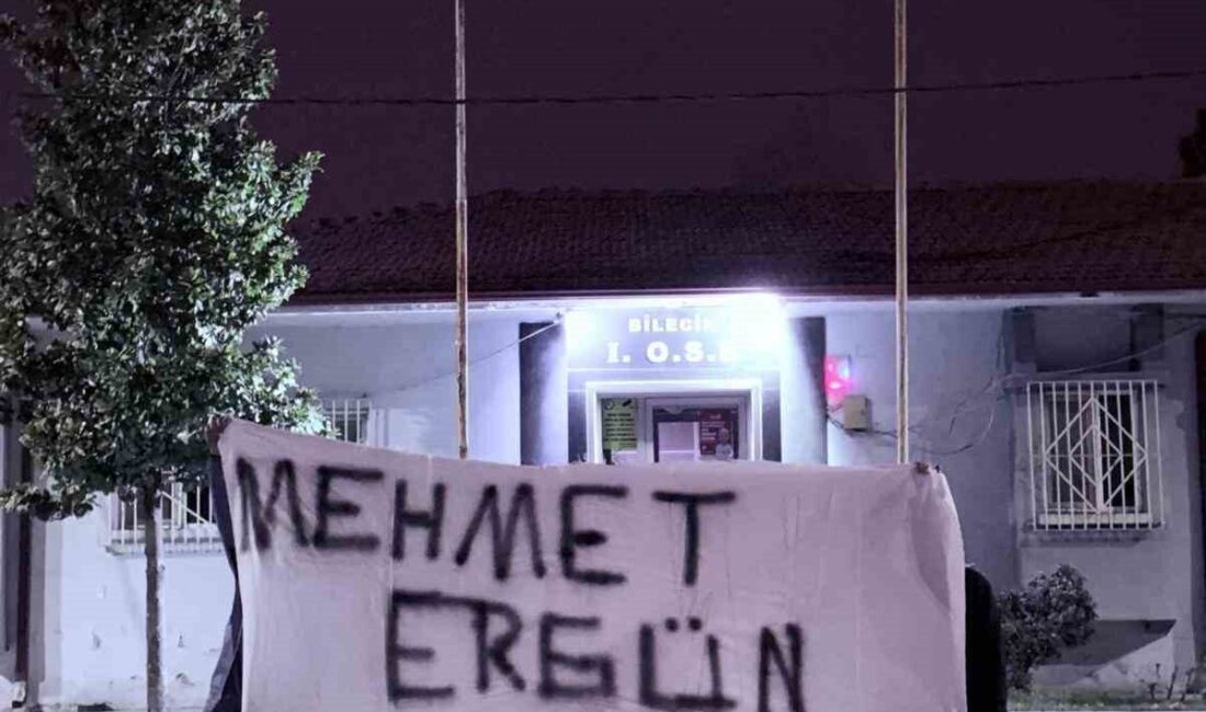 1969 Bilecikspor Kulübü’nün taraftar grubu olan Belekoma Tayfa, ligde alınan