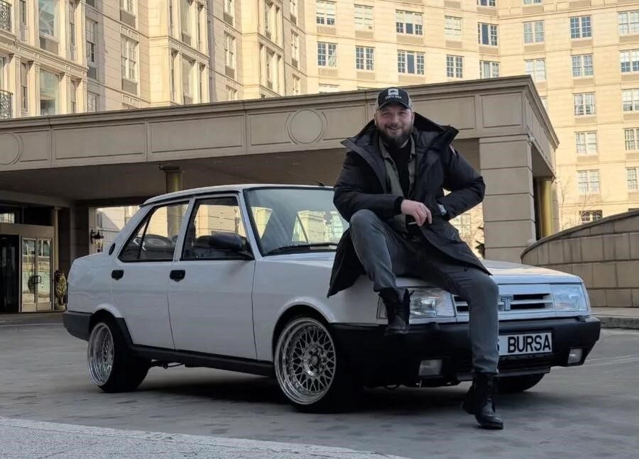 Bursa’yı simgeleyen “16” plakasıyla 5 yıldır New York sokaklarında dolaşan