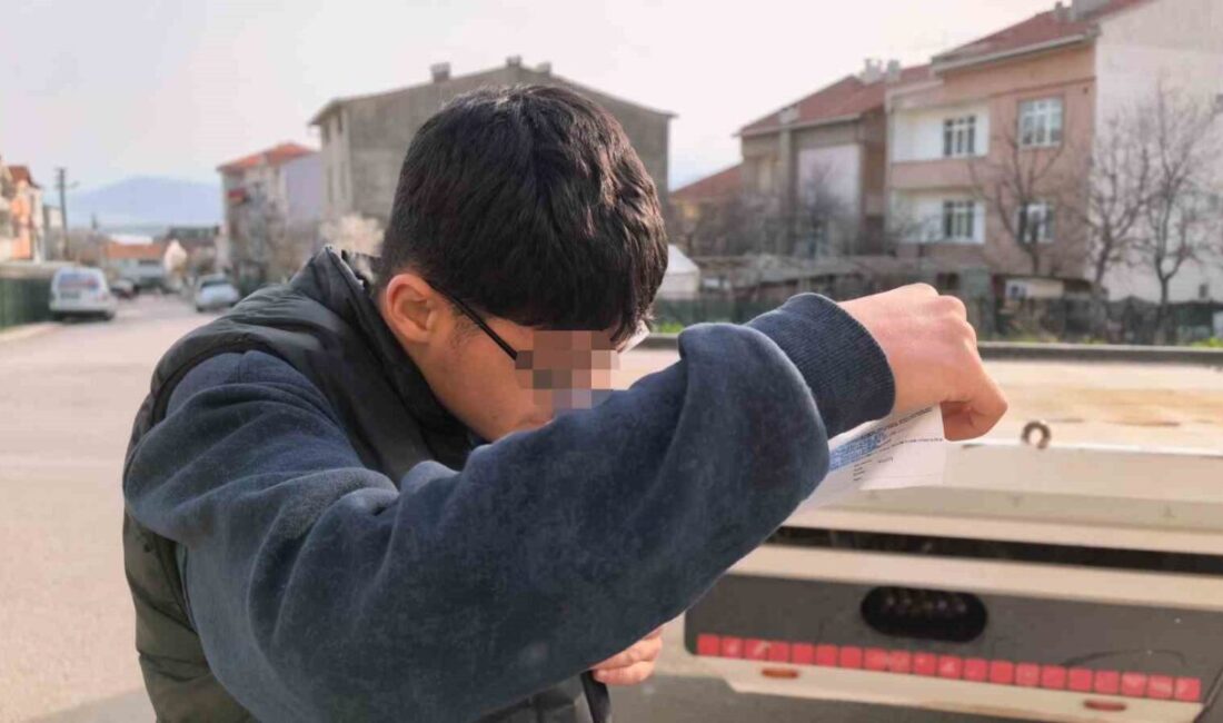 Bursa’nın İnegöl ilçesinde abartı egzoz kullanan ve ehliyetsiz olduğu belirlenen