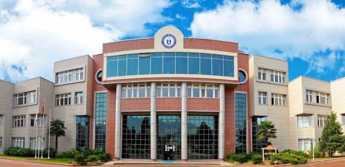 Aydın Adnan Menderes Üniversitesi (ADÜ) öğrenci toplulukları tarafından hazırlanan 13