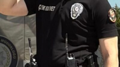 Bayram izni için Isparta’ya gelen polis memuru iki kardeş arasında