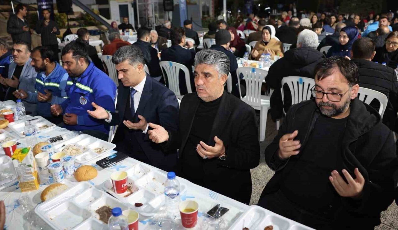 Mersin’in Akdeniz ilçesinde Ramazan ayının birlik ve dayanışma ruhu, düzenlenen