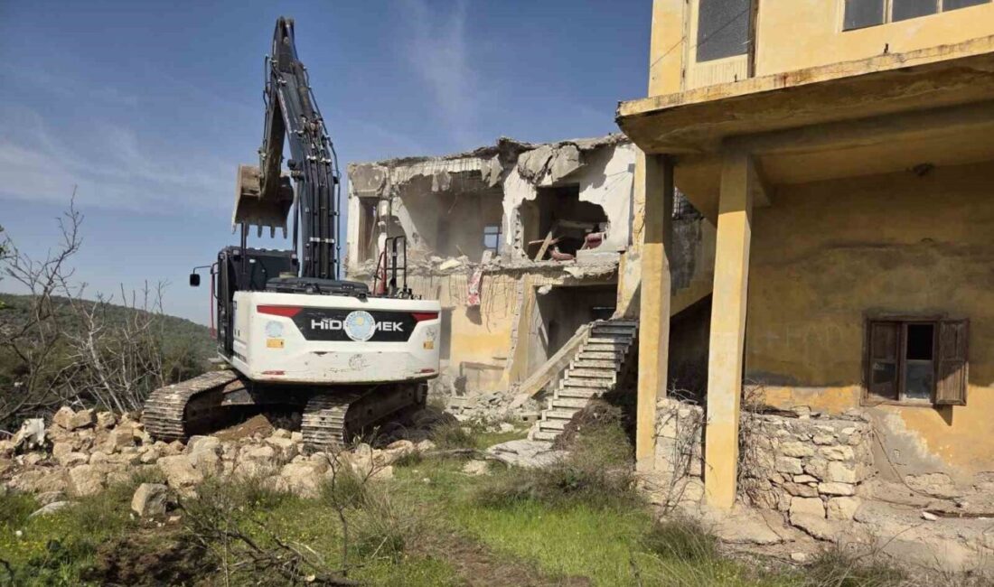 Mersin’in merkez ilçe Akdeniz Belediyesi, vatandaşların can ve mal güvenliğini