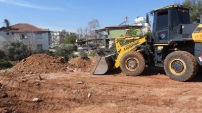 Kepez ilçesinin Aktoprak Mahallesi’nde, Şehit Bülent Alkan Caddesi ile Cumhuriyet