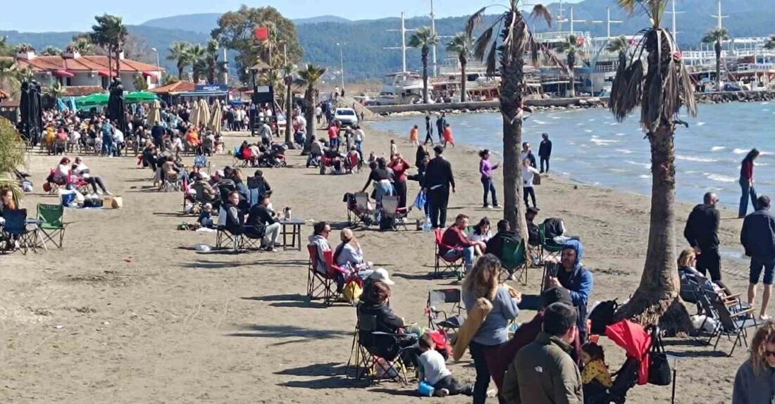 Muğla’nın Ula ilçesine bağlı Akyaka Mahallesi’nde 8 Mart Dünya Kadınlar