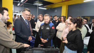 Türkiye’nin ilk astronotu Alper Gezeravcı, Bursa Teknik Üniversitesi programı kapsamında
