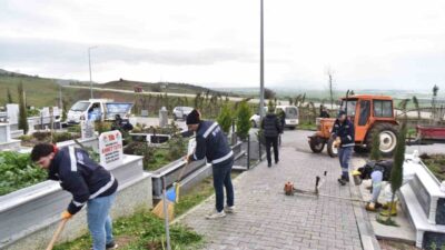 Altıeylül Belediyesi, Ramazan Bayramı öncesinde ilçe genelindeki mezarlıklarda kapsamlı temizlik