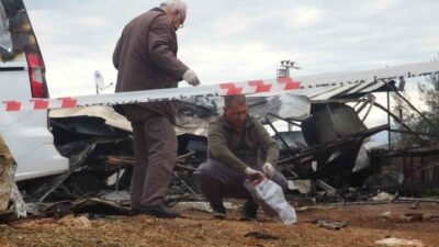 Antalya’da seralarda çalışan işçilerin kaldığı konteynerde çıkan ve 5’i çocuk
