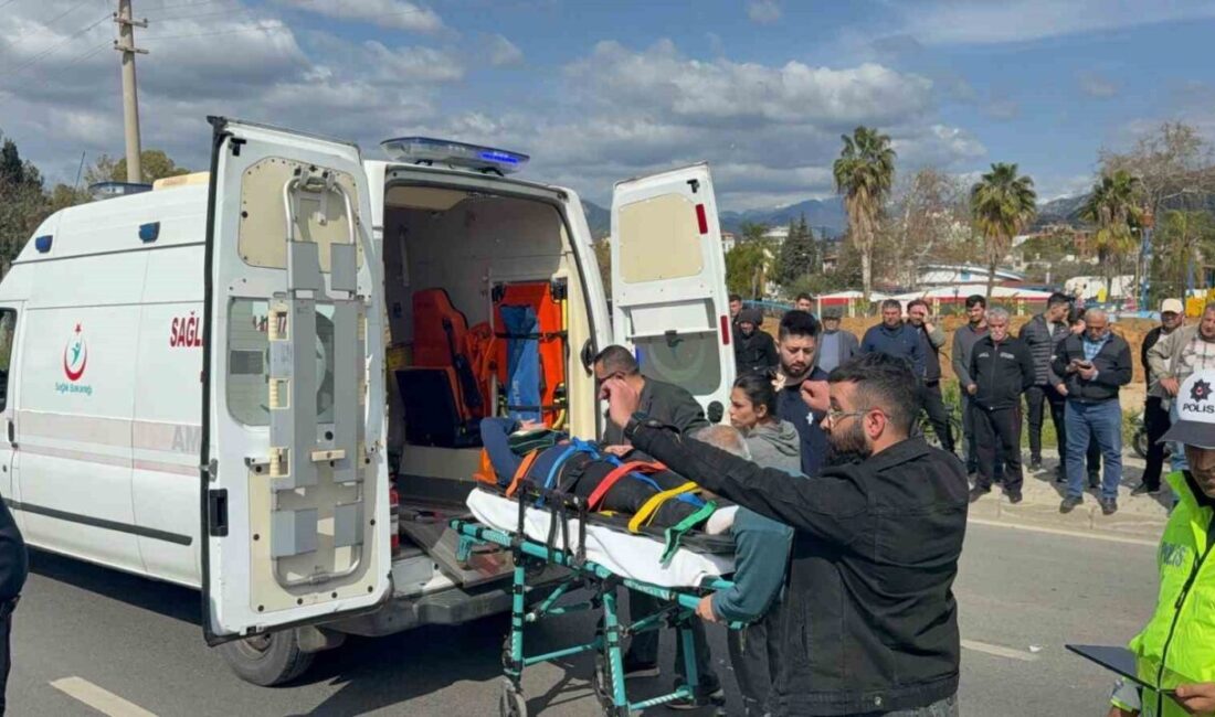 Antalya’nın Gazipaşa ilçesinde kavşakta meydana gelen trafik kazasında 1’i ağır