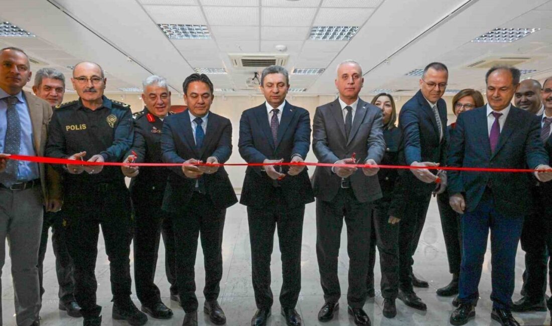 Antalya’nın Fethi’nin 819. Yıl Dönümü kutlamaları kapsamında Akdeniz Üniversitesi ev