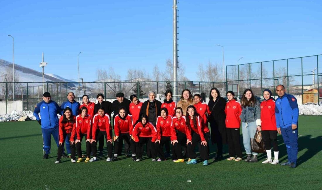 Ardahan Kura Kadın Futbol Takımı’nın yeni Başkanı Songül Çelik oldu.