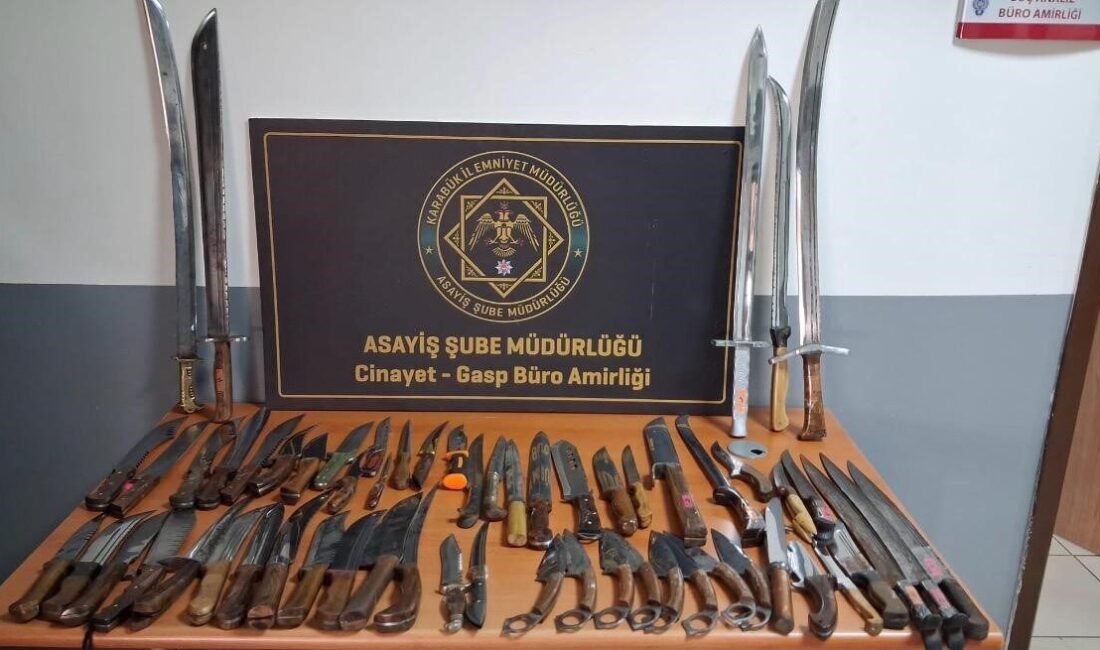 Karabük’te polis ekiplerince il merkezi sorumluluk sahasında yürüttükleri asayiş uygulamaları