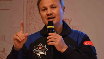 Çorum Hitit Üniversitesi öğrencileriyle bir araya gelen Türkiye’nin ilk astronotu