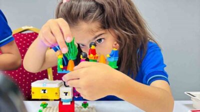 Merkezefendi Belediyesi Atatürk Bilim Merkezi’nde 13-18 yaş aralığındaki çocuklara ve