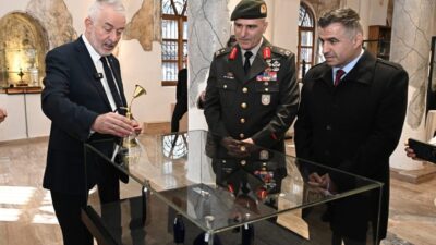 Isparta Belediyesi Misparta Koku Müzesi ve Atölyesi’nde Gazi Mustafa Kemal