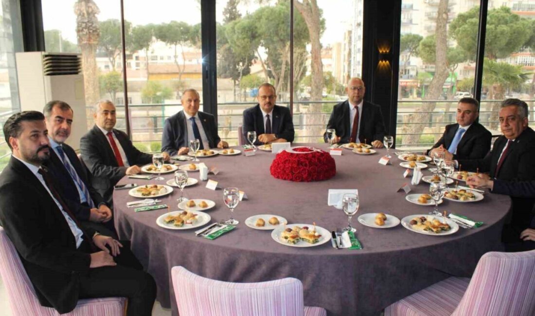 Aydın’da Ramazan Bayramı resmi bayramlaşma töreni Aydın Valisi Yakup Canbolat’ın