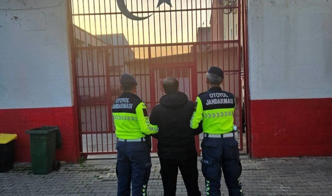 Aydın-İzmir Otoyolu Germencik gişelerinde durdurulan bir araç içerisinde bulunan 12