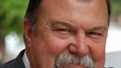 Aydın’da uzun yıllar köşe yazarlığı yapan araştırmacı yazar Halil Ercüment