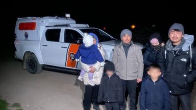 Çanakkale’nin Ayvacık ilçesinde Sahil Güvenlik ekipleri tarafından 3’ü çocuk toplam