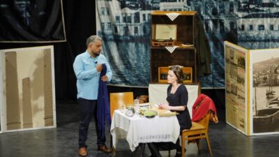 Balıkesir’in Ayvalık içesinde; Ayvalık Belediyesi Tiyatrosu tarafından sahnelenen “Seni Alırsa