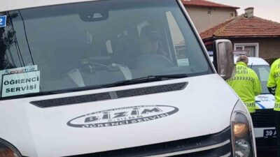 Kırklareli’nin Babaeski ilçesinde okul servisleri denetlendi. Babaeski Emniyet Müdürlüğü Trafik