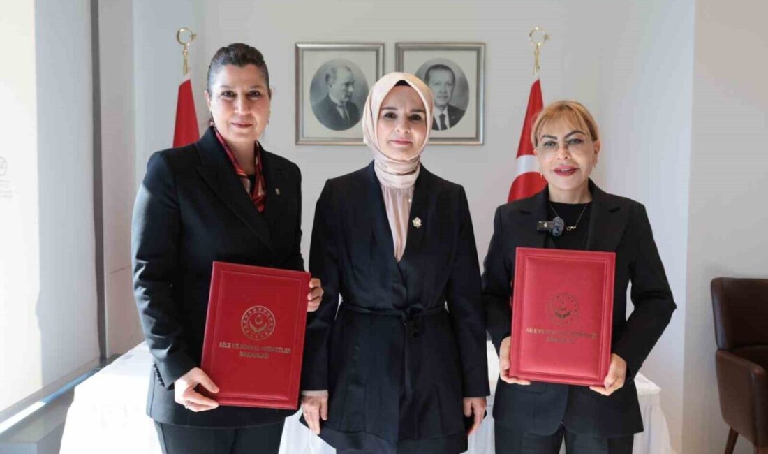 Aile ve Sosyal Hizmetler Bakanı Mahinur Özdemir Göktaş, TÜRKONFED ile