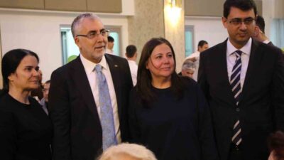 Çalışma ve Sosyal Güvenlik Bakanı Vedat Işıkhan, Uşak’taki çeşitli ziyaretlerinin