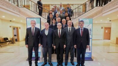 Hazine ve Maliye Bakanı Mehmet Şimşek, beraberinde Mardin Valisi Tuncay