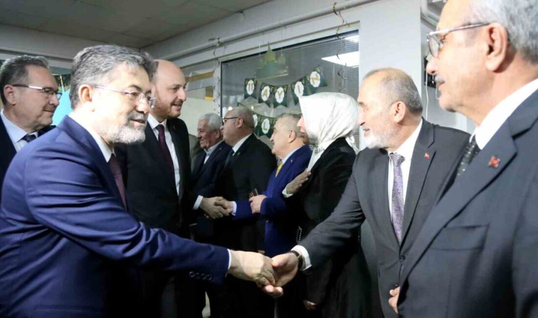 Tarım ve Orman Bakanı İbrahim Yumaklı, Kastamonu’da partililerle bir araya