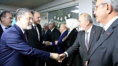 Tarım ve Orman Bakanı İbrahim Yumaklı, Kastamonu’da partililerle bir araya
