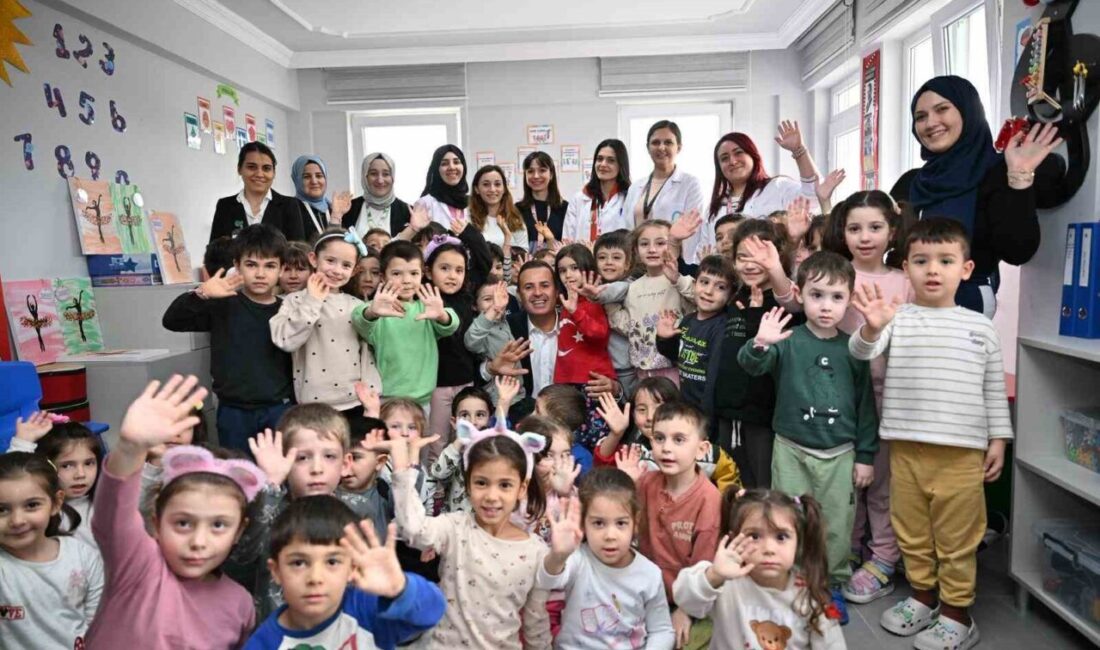 Balıkesir Büyükşehir Belediye Başkanı Ahmet Akın, Kuvayımilliye Balçocuk Gündüz Bakımevi’ni