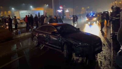 Bartın-Zonguldak karayolunda 4 aracın karıştığı zincirleme kazada ortalık savaş alanına