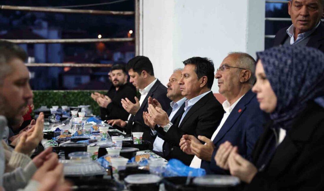 Muğla Büyükşehir Belediyesi tarafından Ramazan ayı kapsamında ilçelerde düzenlenen iftar