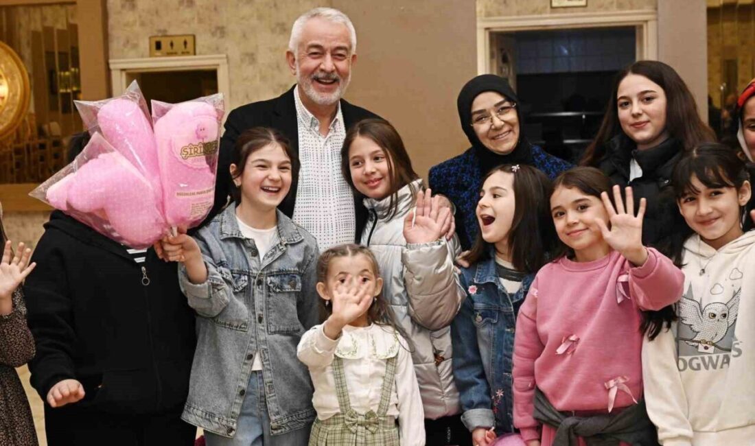 Isparta Belediye Başkanı Şükrü Başdeğirmen ve eşi Şadiye Başdeğirmen, Sidre