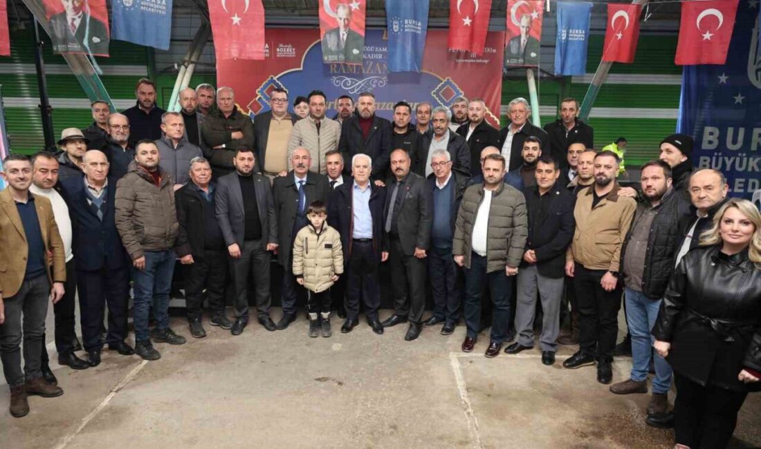 Bursa Büyükşehir Belediyesi tarafından düzenlenen iftar programında İzniklilerle buluşan Başkan