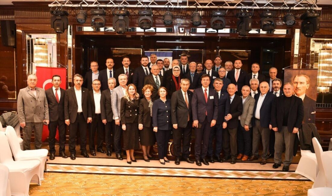 Kayseri Büyükşehir Belediye Başkanı Dr. Memduh Büyükkılıç, huzur ve dayanışma