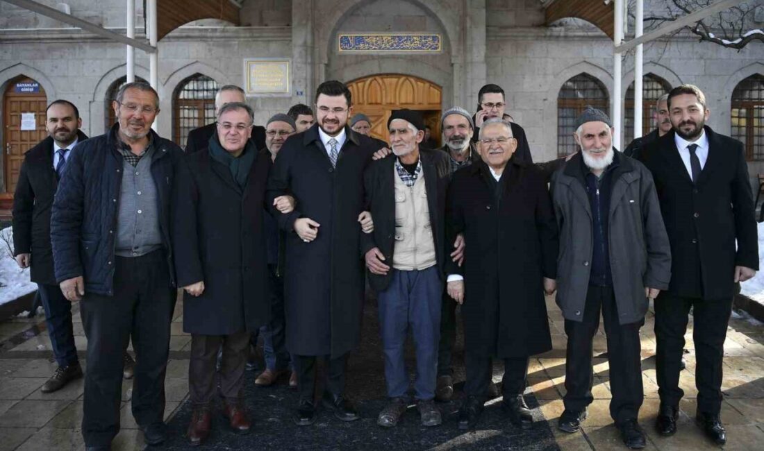 Kayseri Büyükşehir Belediye Başkanı Dr. Memduh Büyükkılıç, Hacılar ilçesinde esnaf