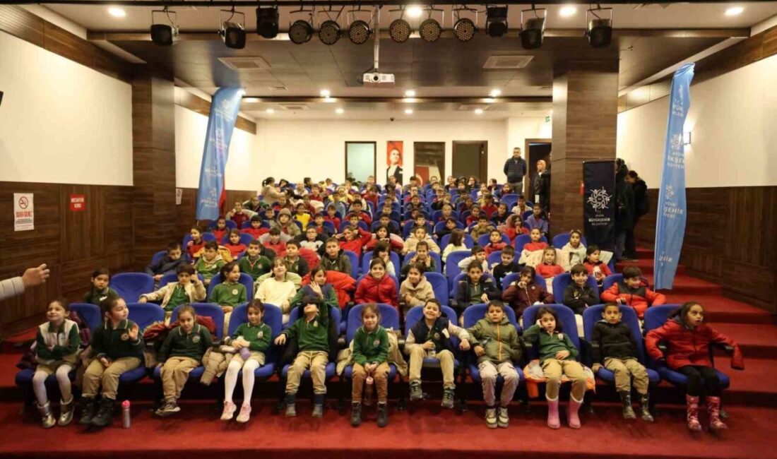 Aydın Büyükşehir Belediyesi Şehir Tiyatroları’nın sevilen çocuk oyunu ’Müzisyenler Çetesi’,