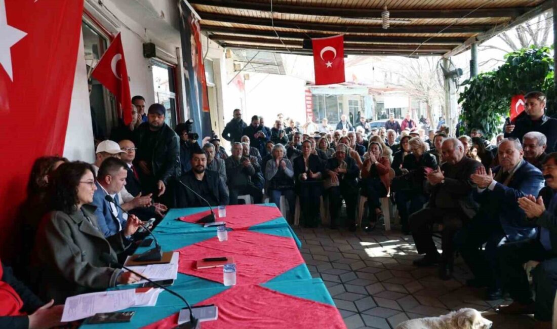Menteşe Belediye Başkanı Gonca Köksal Aras, Bayır Mahallesi’nde düzenlenen halk