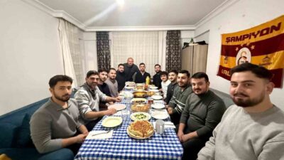 AK Parti Karabük İl Başkanı Ferhat Salt, sahur programında üniversite