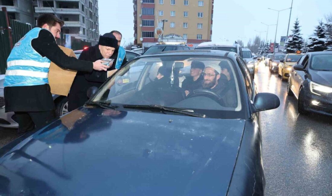 Erzurum Büyükşehir Belediye Başkanı Mehmet Sekmen, “İftara 5 Kala” programı