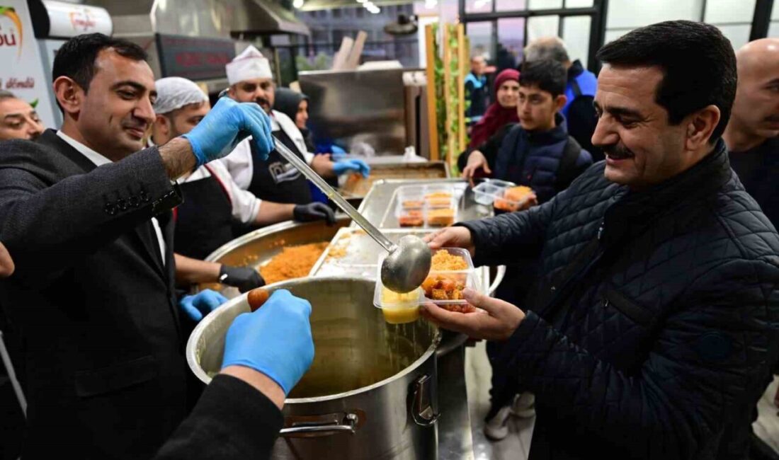 Battalgazi Belediyesi tarafından Ramazan ayı boyunca Hizmet Lokantası’nda verilen iftar