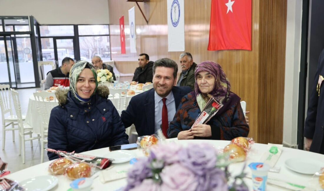 Tavas Belediyesi tarafından düzenlenen iftar programında şehit aileleri ve gazilerle