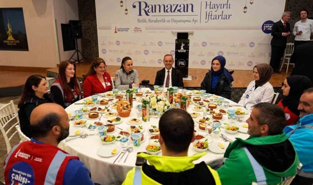 Sancaktepe Belediye Başkanı Alper Yeğin, Ramazan Bayramı öncesinde belediye personeliyle