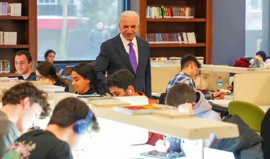 Ümraniye Belediyesi, üniversite hayali kuran gençleri bu yıl da yalnız