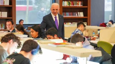 Ümraniye Belediyesi, üniversite hayali kuran gençleri bu yıl da yalnız