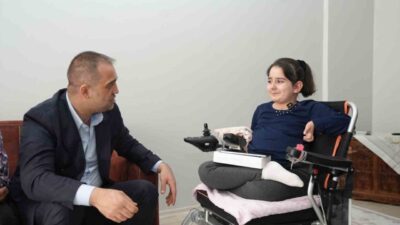 Erzurum’da 2012 yılında geçirdiği tarfik kazası sonucu tekerlekli sandalye ile