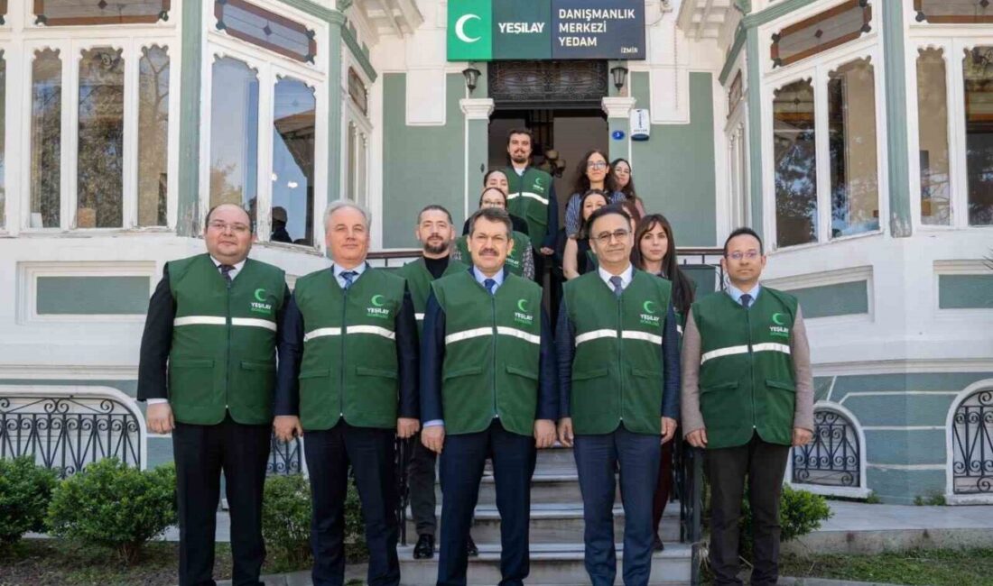 İzmir Cumhuriyet Başsavcısı Ali Yeldan ve beraberindeki heyet, Yeşilay Haftası