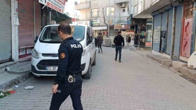 Batman’da iki grup arasında çıkan bıçaklı kavgada 3 kişi yaralandı.