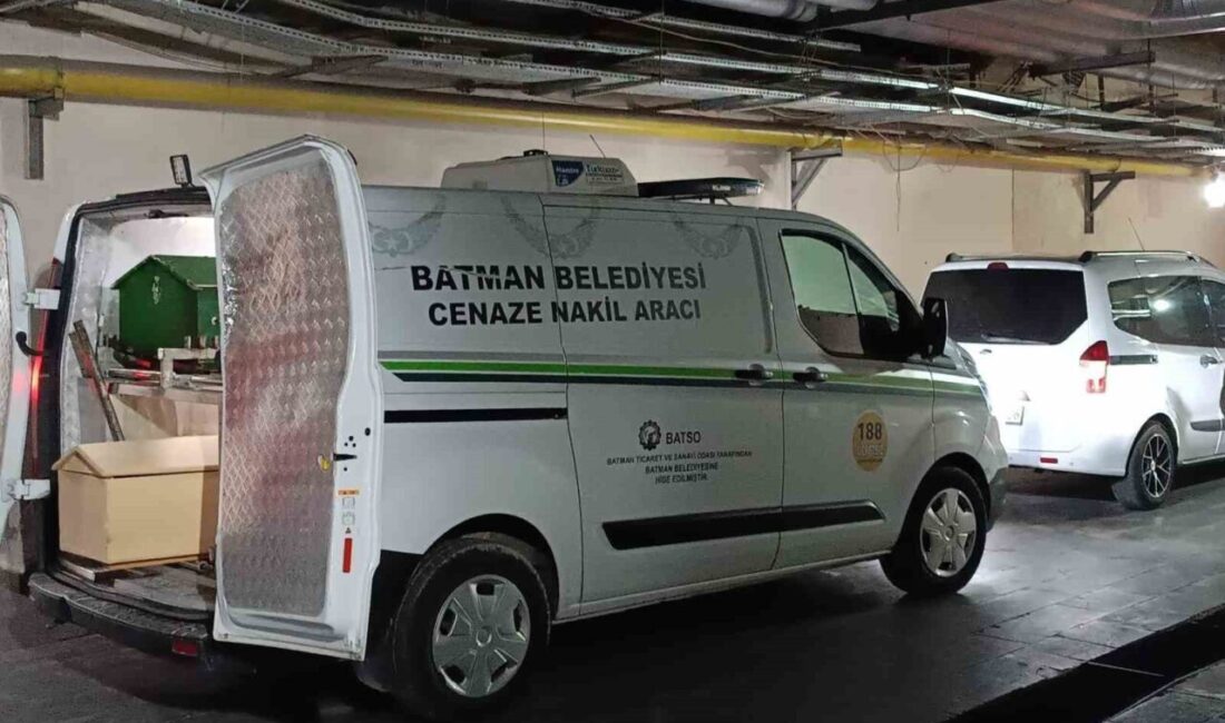Batman’da yolun karşısına geçmeye çalışan 7 yaşındaki Ecrin Dursun, motosiklet